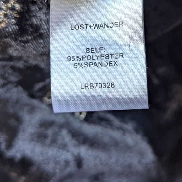 NWT Lost + Wander Genevieve Black Velvet Embroidered Romper Size XS - Picture 12 of 14